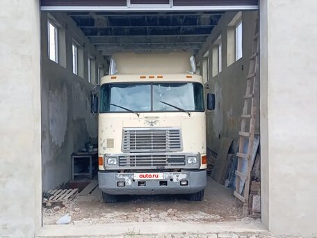1998 International 4000 Series, бежевый, 2900000 рублей, вид 1