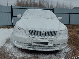 2013 Skoda Octavia II (A5) Рестайлинг, белый, 720000 рублей, вид 1