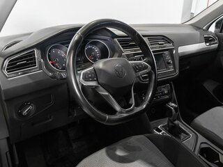 2020 Volkswagen Tiguan II Рестайлинг, белый, 2348685 рублей, вид 5