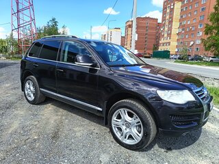 2008 Volkswagen Touareg I Рестайлинг, чёрный, 850000 рублей, вид 1