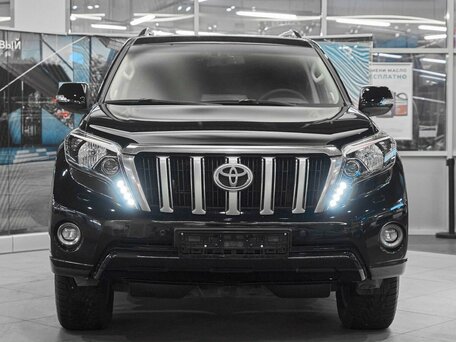 2017 Toyota Land Cruiser Prado 150 Series Рестайлинг 1, чёрный, 3489000 рублей, вид 2