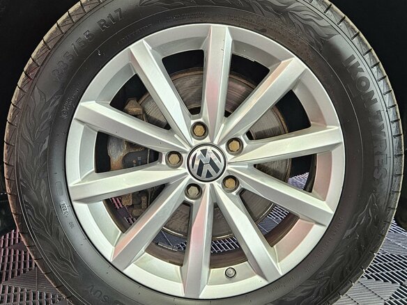 2016 Volkswagen Tiguan I Рестайлинг, чёрный - вид 18