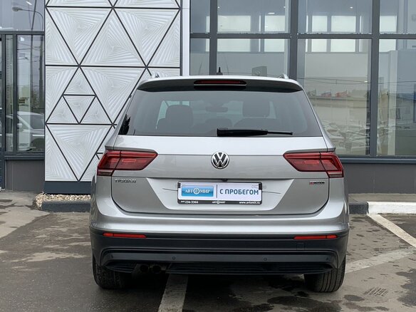 2019 Volkswagen Tiguan II, серебристый, 2359000 рублей - вид 6