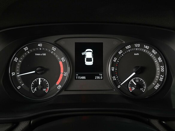 2021 Skoda Octavia IV (A8), белый, 2385000 рублей - вид 17