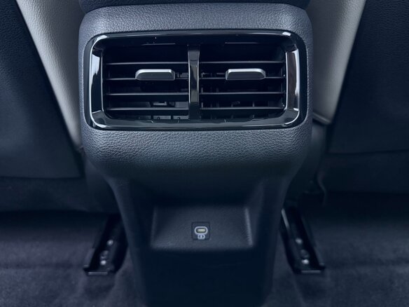 2023 Kia K3 II (China Market) Рестайлинг, белый, 1485007 рублей - вид 11