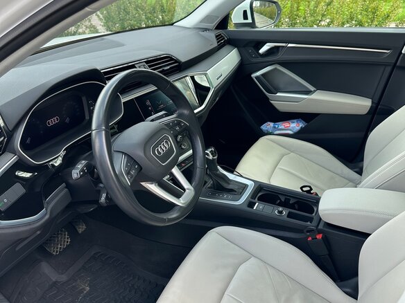 2020 Audi Q3 45 TFSI II (F3), белый, 3400000 рублей - вид 5