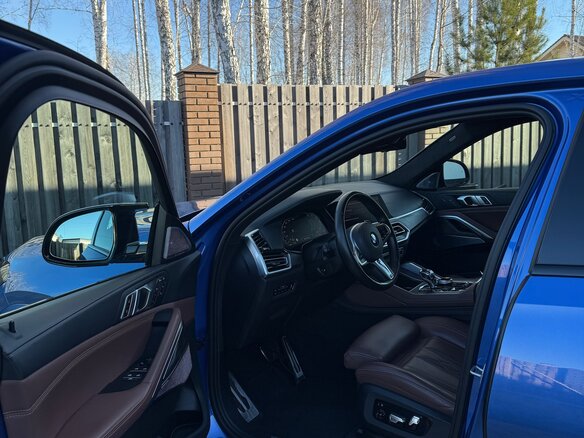 2020 BMW X6 30d III (G06), синий, 8690000 рублей - вид 13