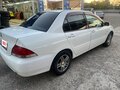 2003 Mitsubishi Lancer Cedia IX, белый, 390000 рублей - вид 3