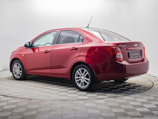 2013 Chevrolet Aveo II, красный, 584000 рублей, вид 3