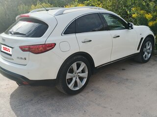 2012 Infiniti FX30d II (S51) Рестайлинг, белый, 1895000 рублей, вид 4