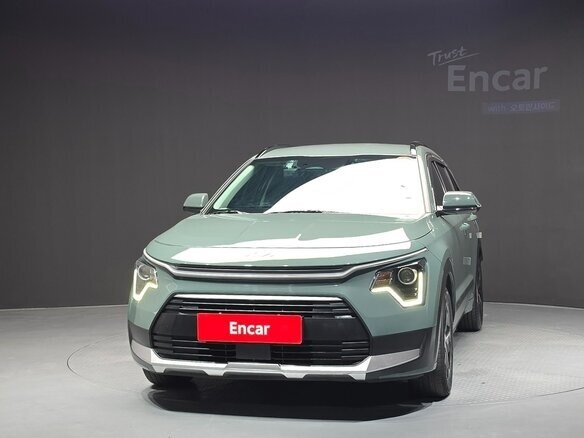 2023 Kia Niro II, зелёный, 1359000 рублей - вид 1