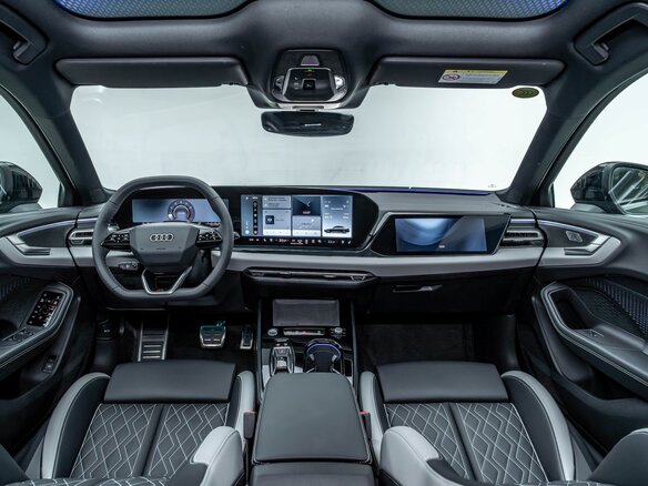 2026 Audi A5 L Sportback III (B10), серый, 5890000 рублей - вид 4