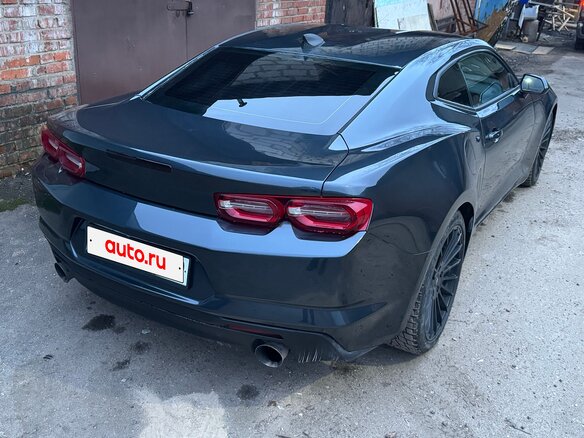2019 Chevrolet Camaro 10-speed VI Рестайлинг, белый, 2800000 рублей - вид 3