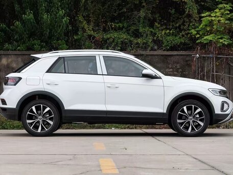 2026 Volkswagen T-Roc I (China Market) Рестайлинг, белый, 2190000 рублей, вид 4