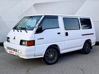 1990 Mitsubishi L300 II, белый, 850000 рублей, вид 1