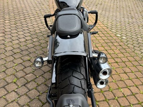 2024 Harley-Davidson Fat Bob, чёрный, 2100000 рублей, вид 5