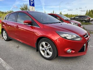 2013 Ford Focus III, красный, 589000 рублей, вид 2