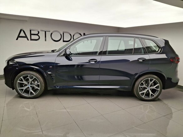2026 BMW X5 Long 30Li IV (G05/G18) Рестайлинг, чёрный, 10400000 рублей - вид 2