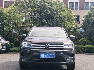 2023 Volkswagen Tharu I, серый, 1580000 рублей, вид 2