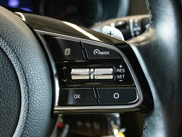 2019 Kia Optima IV Рестайлинг, белый, 1930000 рублей - вид 17
