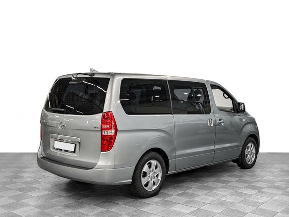 2019 Hyundai Grand Starex I Рестайлинг 2, серый - вид 2