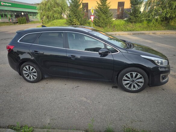 2017 Kia Ceed II Рестайлинг, чёрный - вид 3