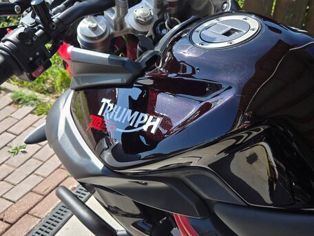 2014 Triumph Tiger 800, чёрный, 730000 рублей, вид 5