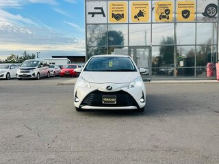 2019 Toyota Vitz III (XP130) Рестайлинг 2, белый, 1029000 рублей, вид 3