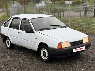2000 Иж 2126 «Ода», белый, 240000 рублей, вид 3