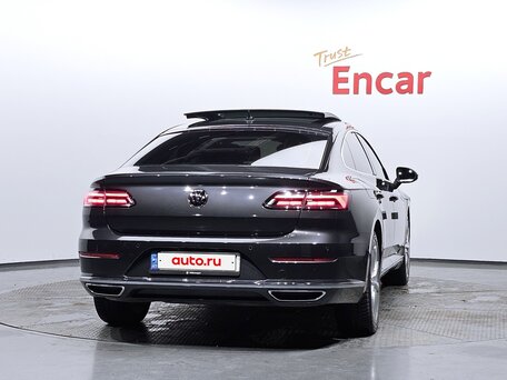 2022 Volkswagen Arteon I Рестайлинг, серебристый, 4060000 рублей, вид 4