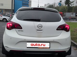 2013 Opel Astra J Рестайлинг, белый, 870000 рублей, вид 4