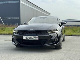 2021 Kia K5 III, чёрный, 2549000 рублей, вид 2