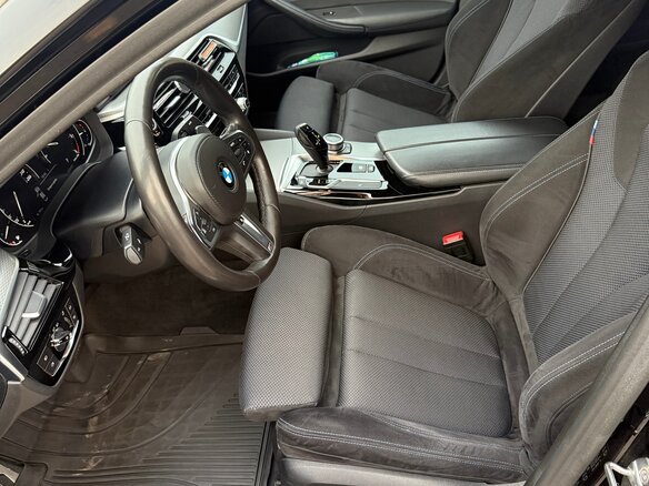 2020 BMW 5 серии 520d xDrive VII (G30/G31/G38), чёрный, 3300000 рублей - вид 9
