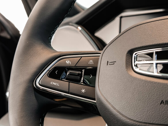2025 Geely Monjaro I, чёрный, 4954990 рублей - вид 30