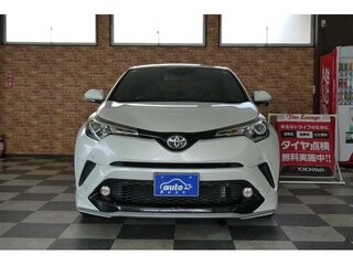 2017 Toyota C-HR I, белый, 1695000 рублей, вид 3