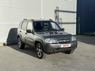 2013 Chevrolet Niva I Рестайлинг, серый, 380000 рублей, вид 3