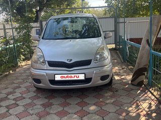 2000 Toyota FunCargo, серебристый, 300000 рублей, вид 1
