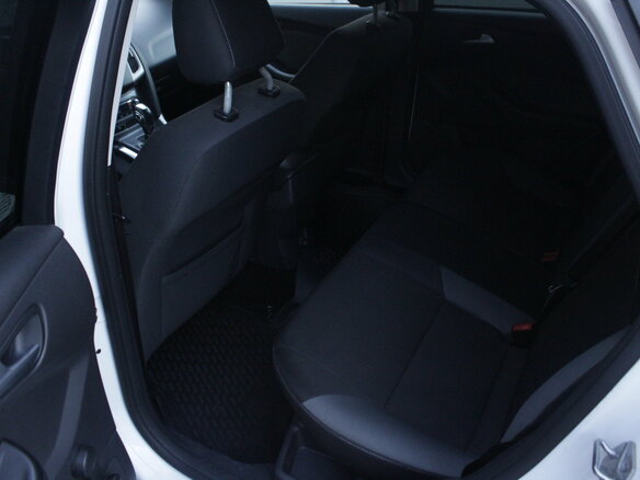 2013 Ford Focus III, белый - вид 6