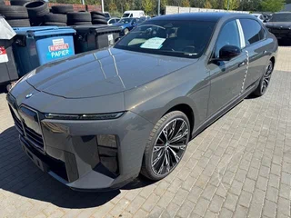 2026 BMW 7 серии 740d xDrive VII (G70) Рестайлинг, серый, 15750000 рублей, вид 2