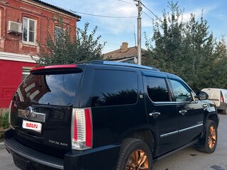 2010 Cadillac Escalade III, чёрный, 2000000 рублей, вид 4