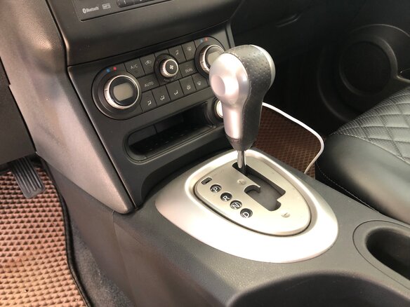 2010 Nissan Qashqai I Рестайлинг, коричневый, 780000 рублей - вид 13