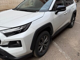 2024 Toyota RAV4 V (XA50), белый, 3600000 рублей, вид 2