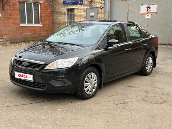 2009 Ford Focus II Рестайлинг, чёрный, 610000 рублей - вид 1