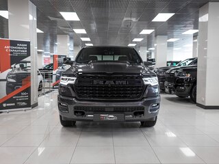 2026 Ram 1500 Crew Cab eTorque V Рестайлинг, серый, 11050000 рублей, вид 5