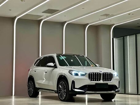 2026 BMW X1 Long 25Li xDrive III (U11/U12), белый, 5750000 рублей, вид 1