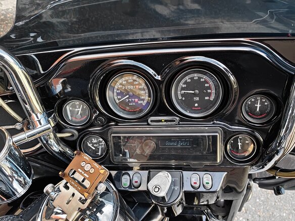 1999 Harley-Davidson Electra Glide, чёрный, 650000 рублей - вид 5