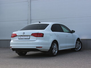 2017 Volkswagen Jetta VI Рестайлинг, белый, 965000 рублей, вид 2