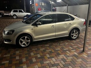 2012 Volkswagen Polo V, серебристый, 320000 рублей, вид 4