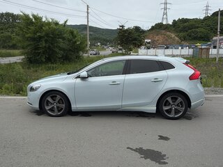 2012 Volvo V40 II, белый, 1500000 рублей, вид 4