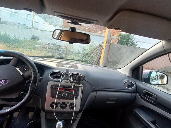 2010 Ford Focus II Рестайлинг, серебристый, 550000 рублей - вид 6